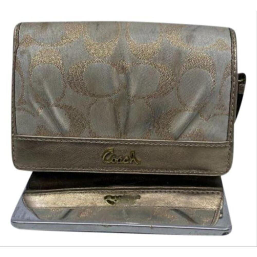 Coach Women's Gold Tan Wallet